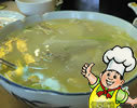 冬菇煲鸡脚汤的做法