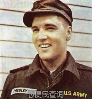 美国当红歌星猫王穿上军装