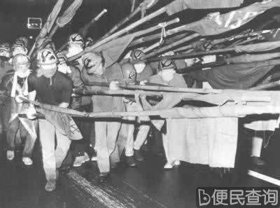 日本数千学生示威要求归还冲绳岛