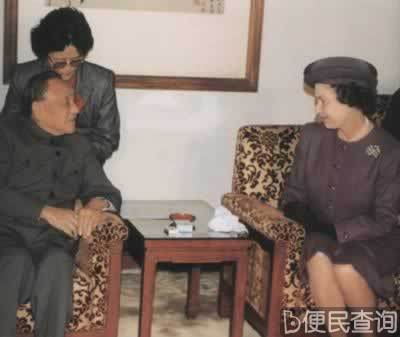 邓小平会见撒切尔夫人公开提出“一国两制”