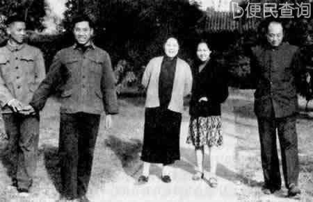 女作家杨沫逝世